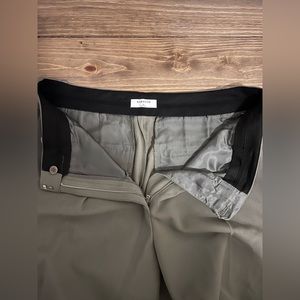 Aritzia Babaton Pleated Pant